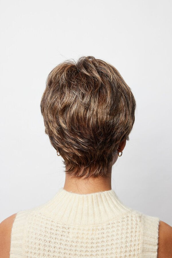 Bay Wig - 2585 Amore Collection