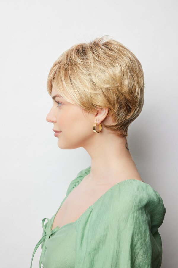Bay Wig - 2585 Amore Collection