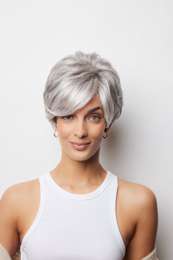 Bay Wig - 2585 Amore Collection