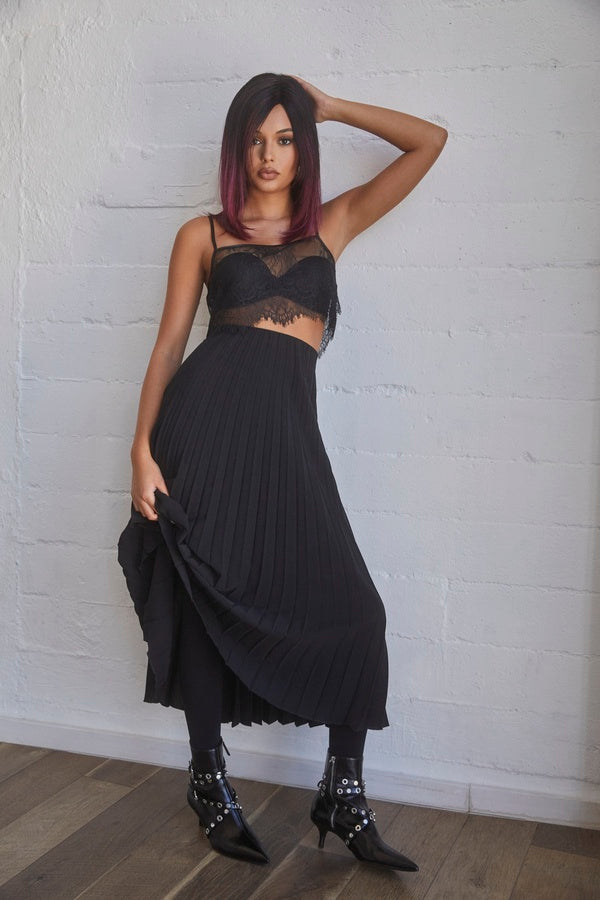 Dakota Wig - 2387 ROP Hi Fashion Collection