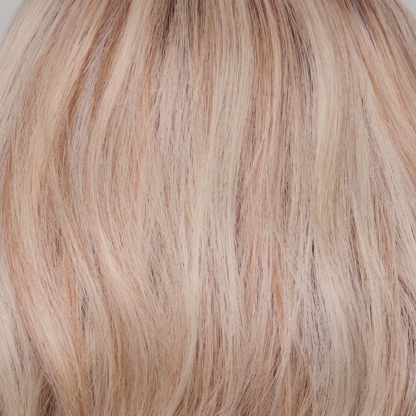 Sea Salt Blond-R - A perfect mixture of cool, icy-blond and warm-dark blond.