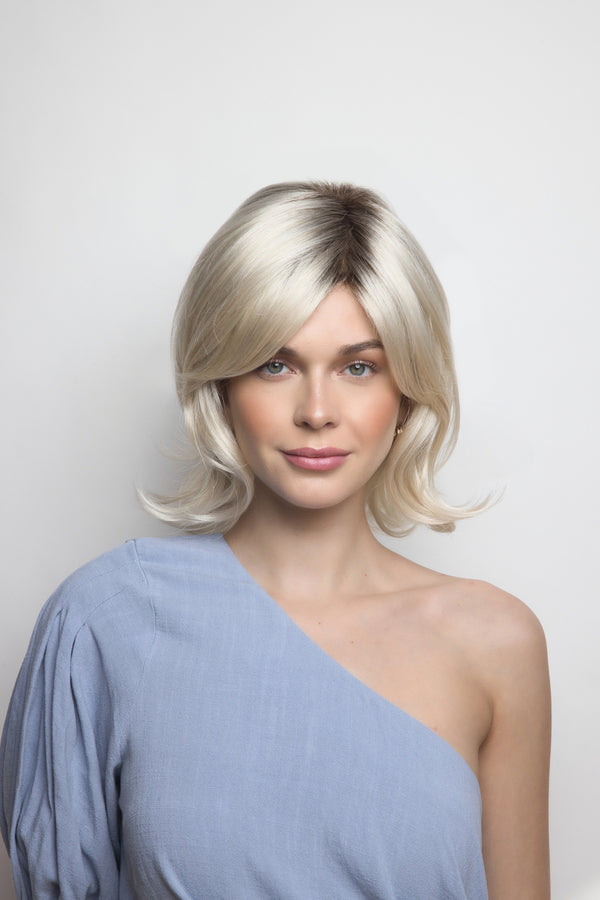Levy Wig - 2582   Amore Collection